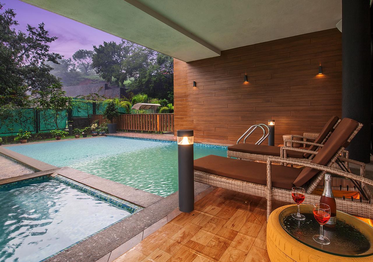 Villa 41 By Stayvista - A Chic Retreat With A Pool, Poker Table, And A Theater Room Lonavla Exterior foto